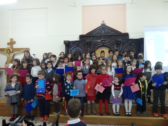 Γιορτή για τη Μητέρα στα Κατηχητικά της ενορίας μας.