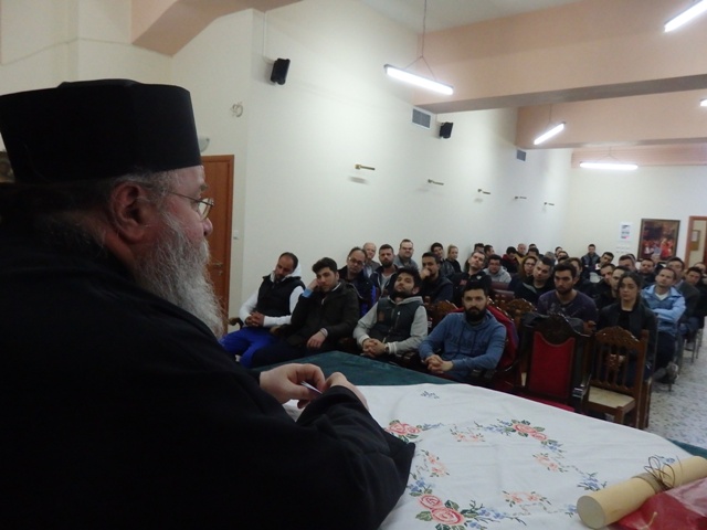 Ο Καθηγούμενος της Ι.Μ.Ταξιαρχών Αιγιαλείας μίλησε στους νέους του Ναού μας