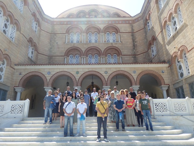 Στην Αίγινα και στον άγιο Νεκτάριο οι Νέοι του ναού μας.