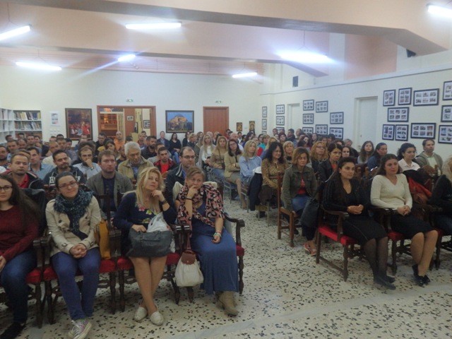 Αγιασμός στη Σύναξη των Νέων με τον π.Αχίλλιο.