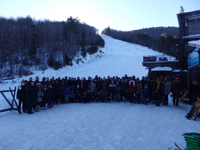 Οι Νέοι του Ναού μας στα χιόνια.